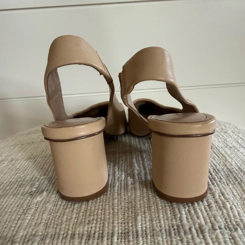 Banana Republic Tan and Black Slingback Heels - Picture 5 of 6